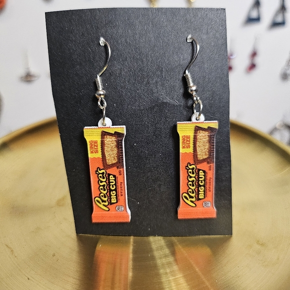 Reeses Big Cup Earrings 😍 - Picture 1 of 2